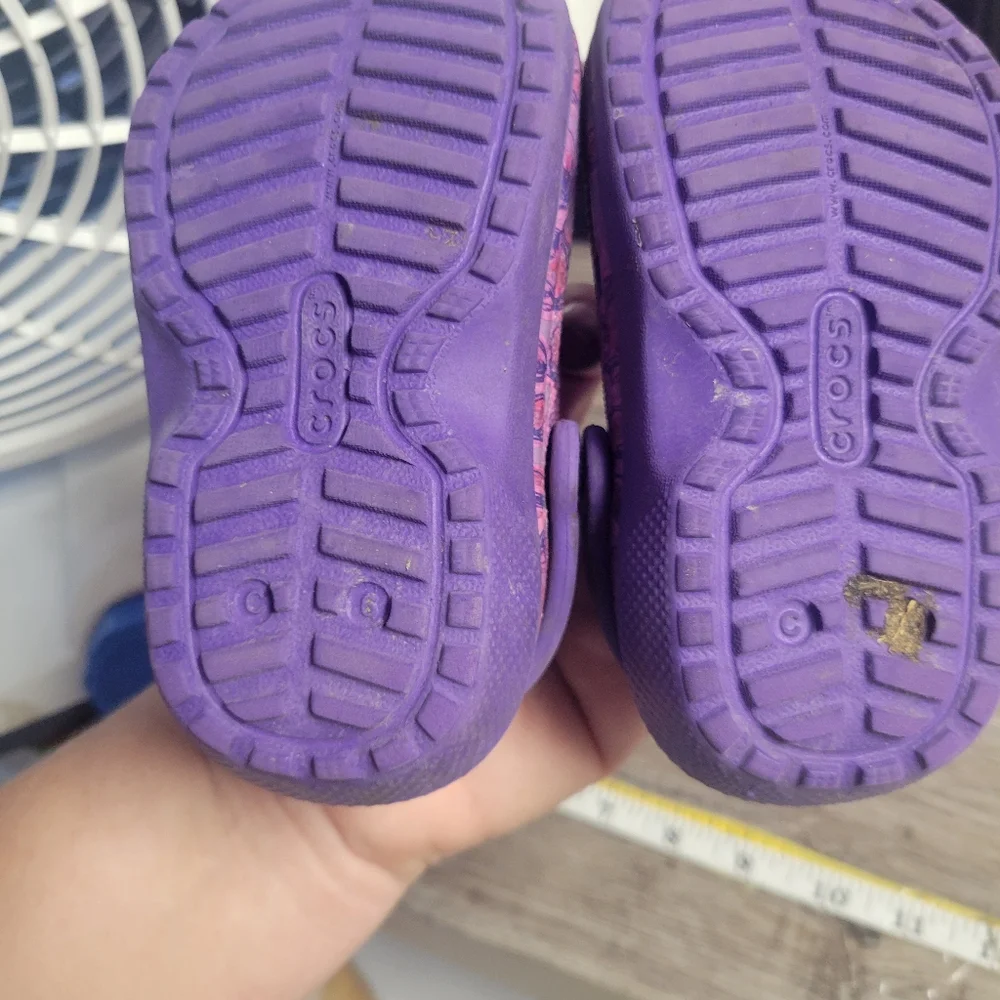 Crocs Children's Pink & Purple Lined Toddler Size‎ 6
